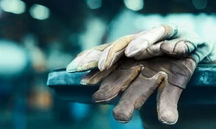منظمة المسلم الحر تهنئ العمال في عيدهم