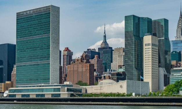 الأمم المتحدة تحذّر من تصاعد الكراهية ضد المسلمين مع دعوات مجتمعية لاتخاذ إجراءات عاجلة