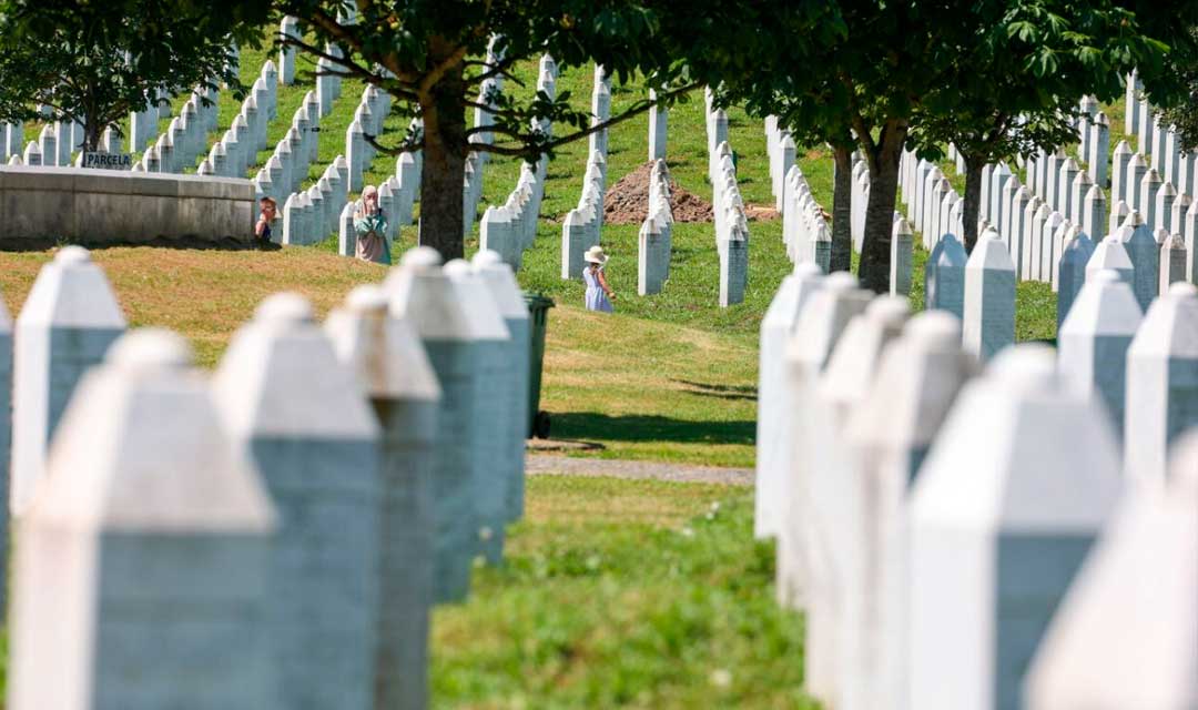 بيان منظمة المسلم الحر بمناسبة إحياء ذكرى ضحايا جريمة الإبادة الجماعية وتكريمهم